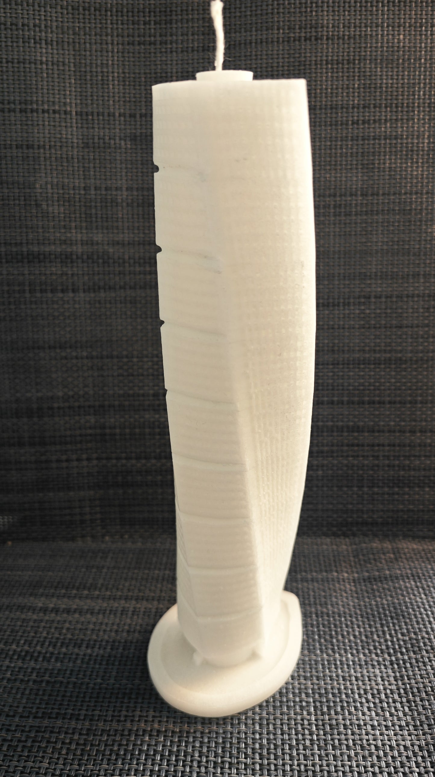 Turning Torso candle, 195x70x55mm